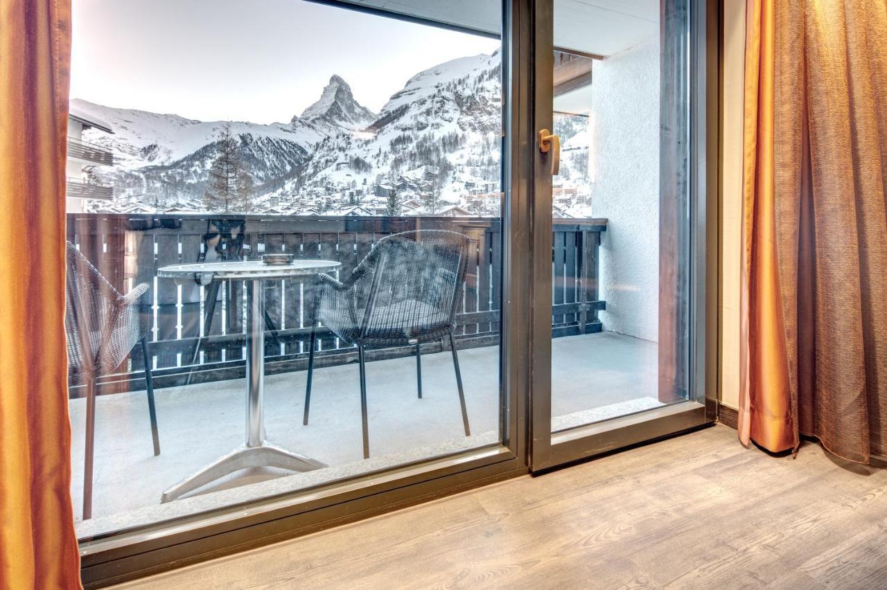 Double Room with Panoramic Matterhorn View,929214844:JPEG